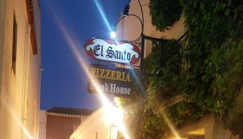 Steakhouse & Pizzeria "El Santo"